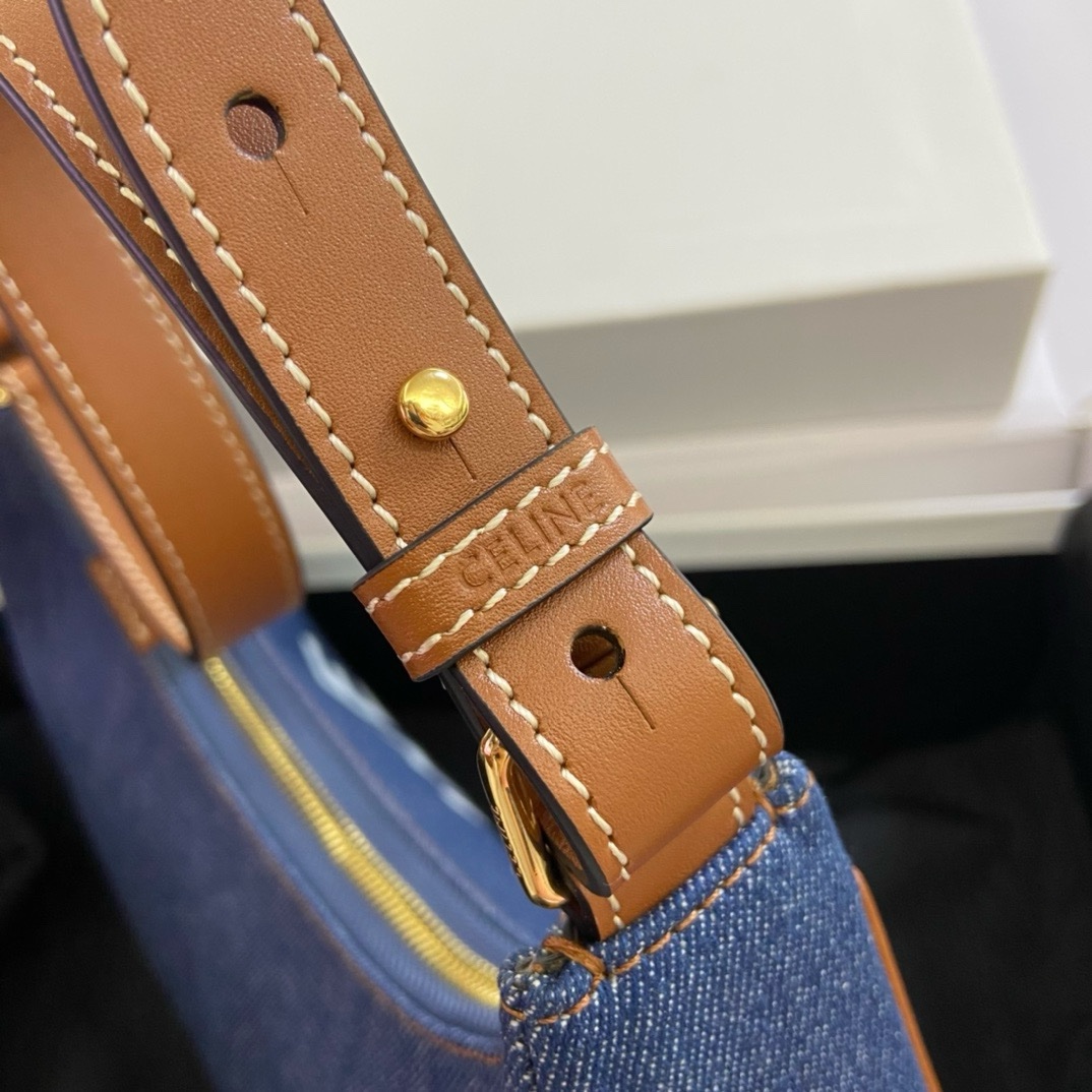 Celine Ava - Image 5