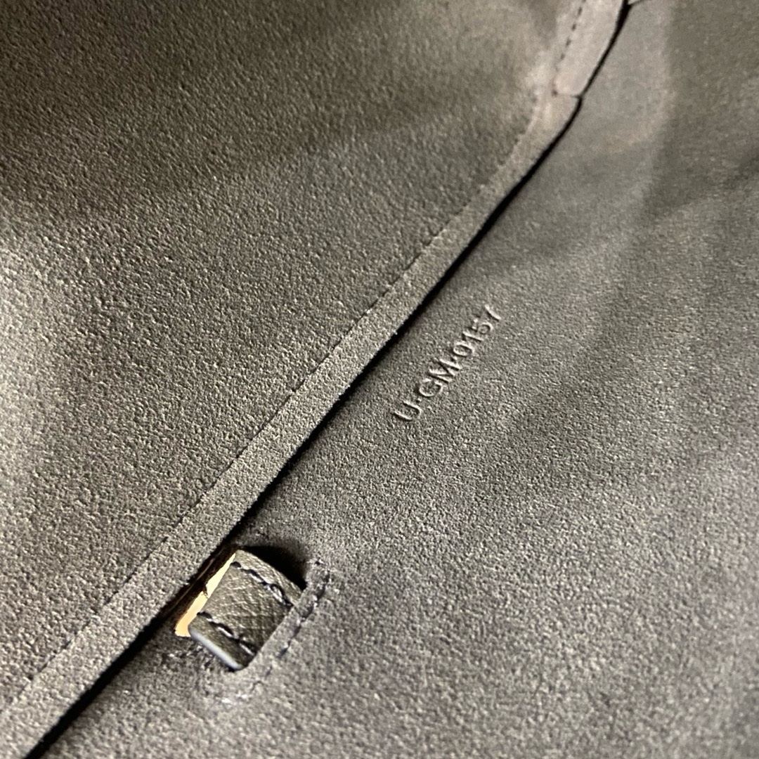 Celine Catfish - Image 9