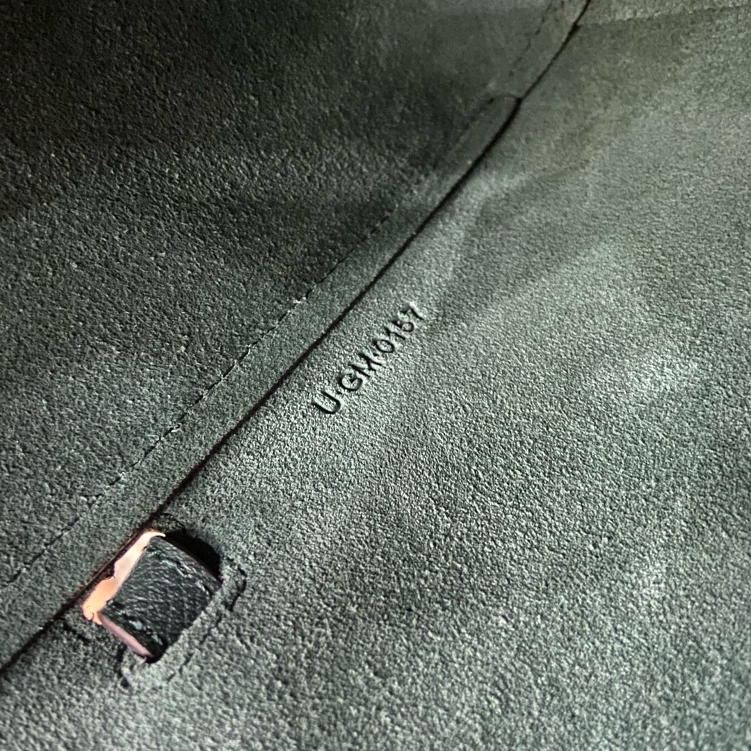 Celine Catfish - Image 9