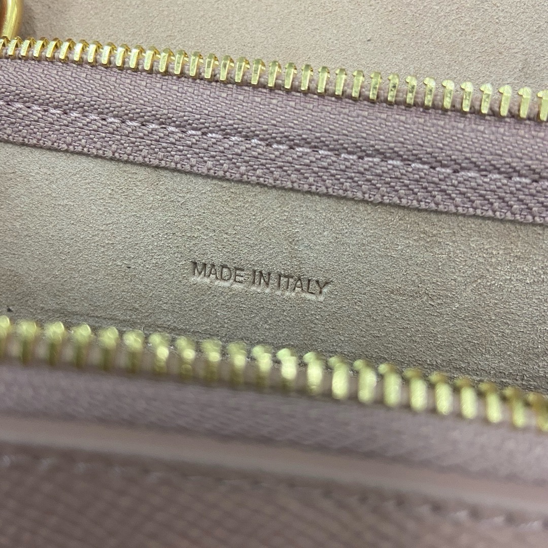 Celine Catfish - Image 7