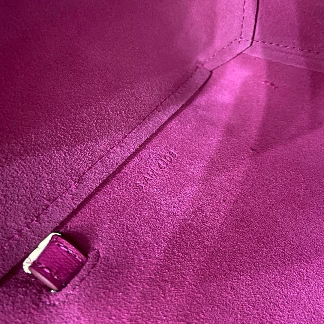 Celine Catfish - Image 9