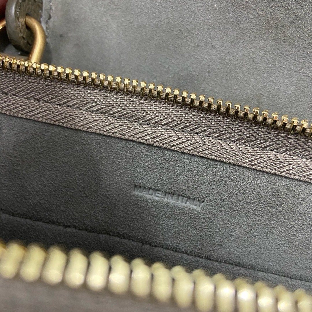 Celine Catfish - Image 8