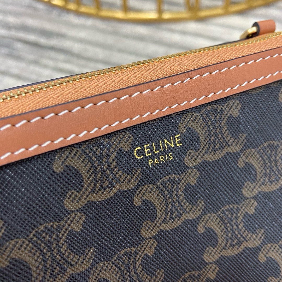 Celine Triomphe - Image 5