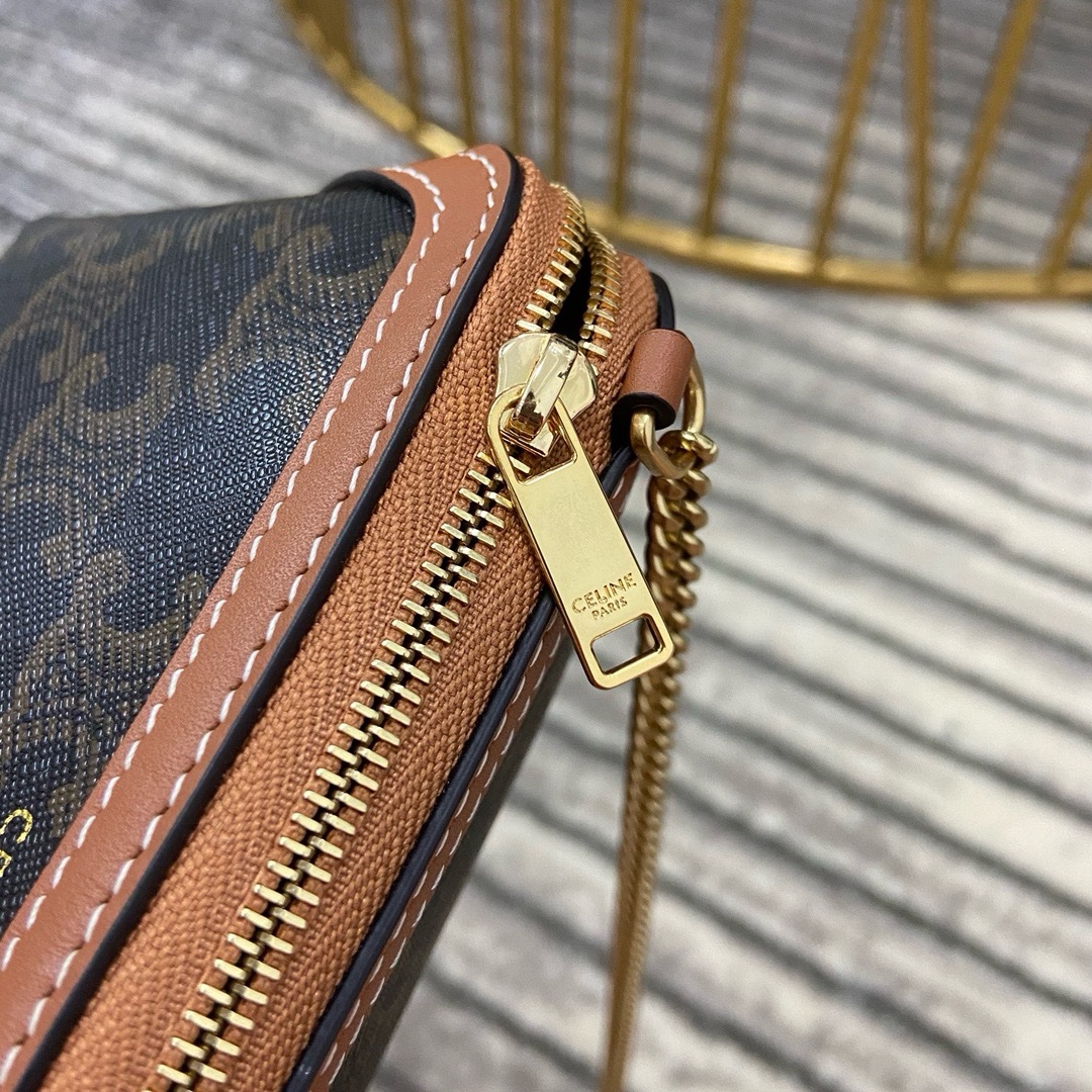 Celine Triomphe - Image 6