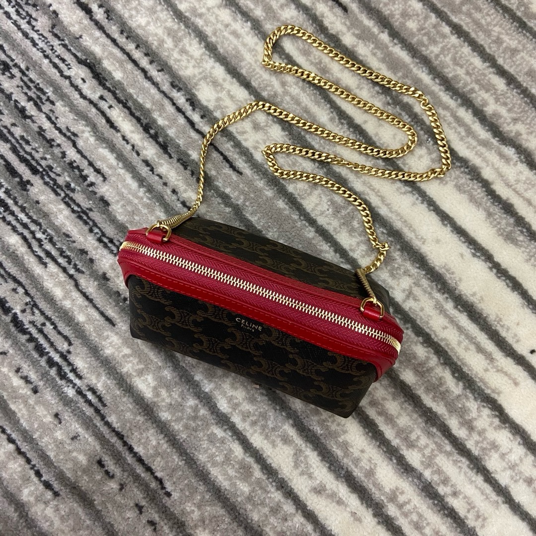 Celine Triomphe - Image 2