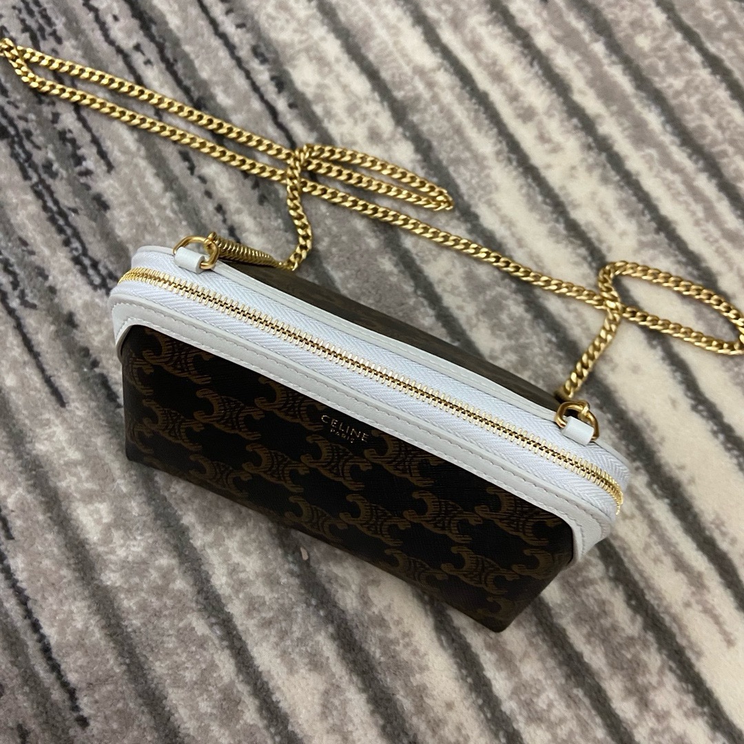 Celine Triomphe - Image 2