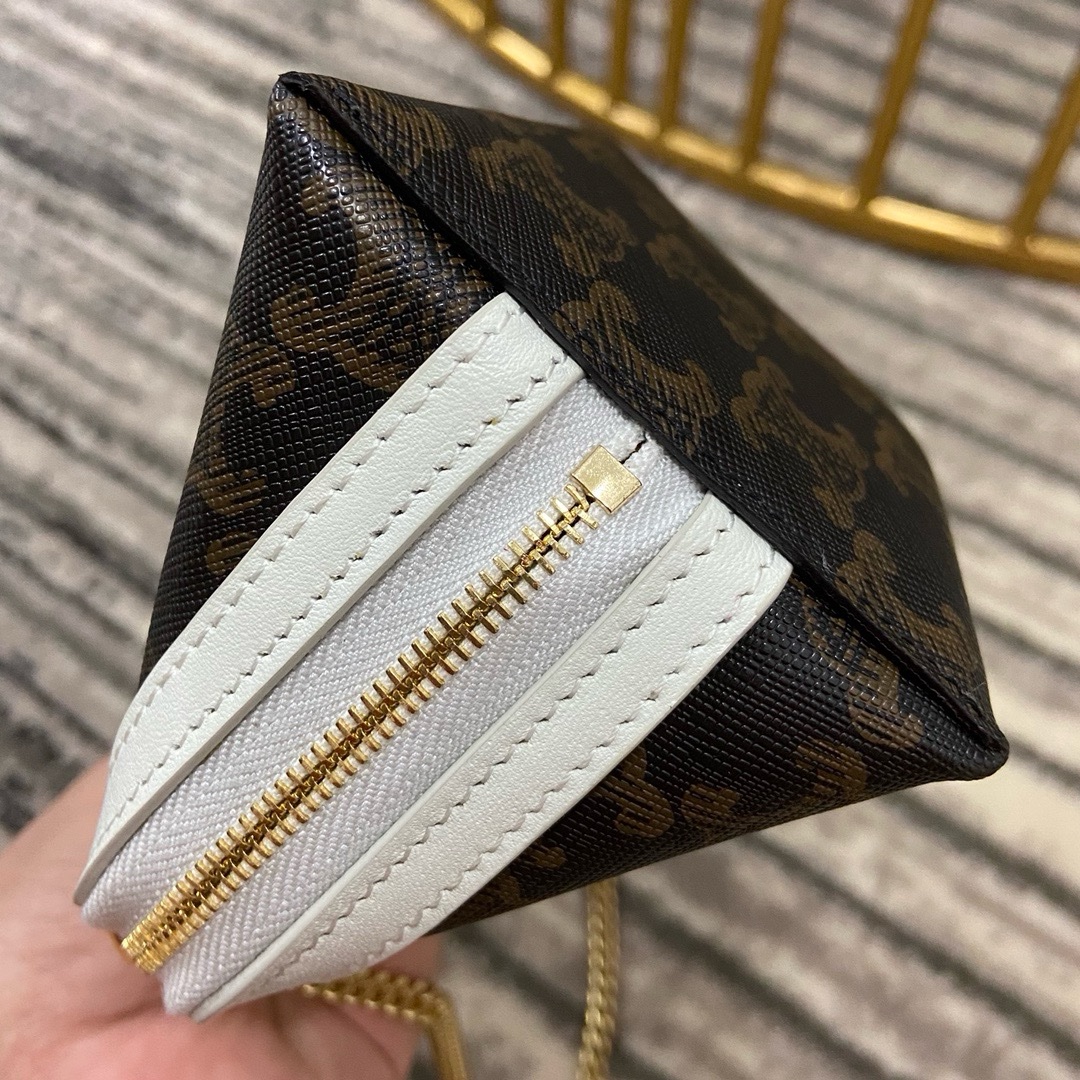 Celine Triomphe - Image 7