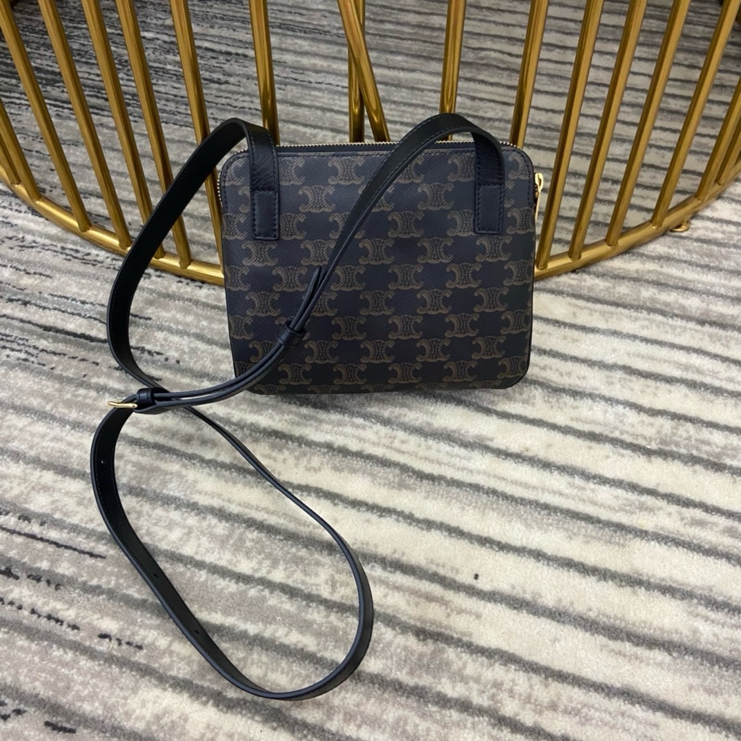 Celine Triomphe - Image 2