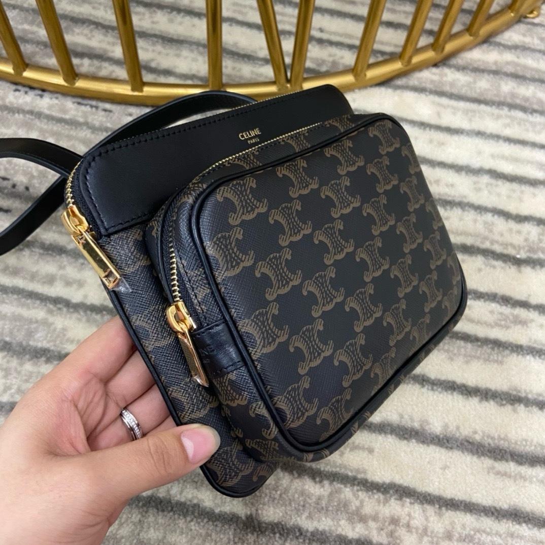 Celine Triomphe - Image 4