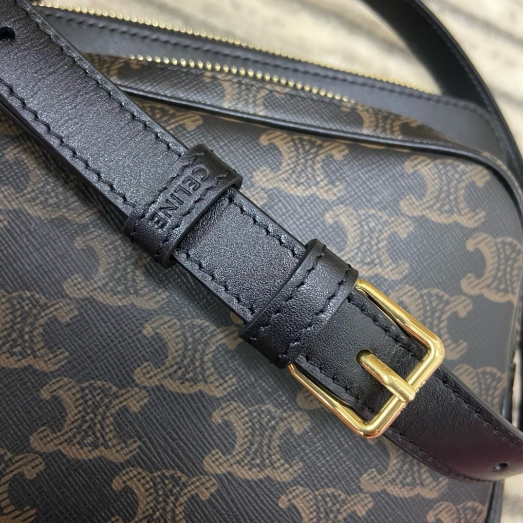 Celine Triomphe - Image 9