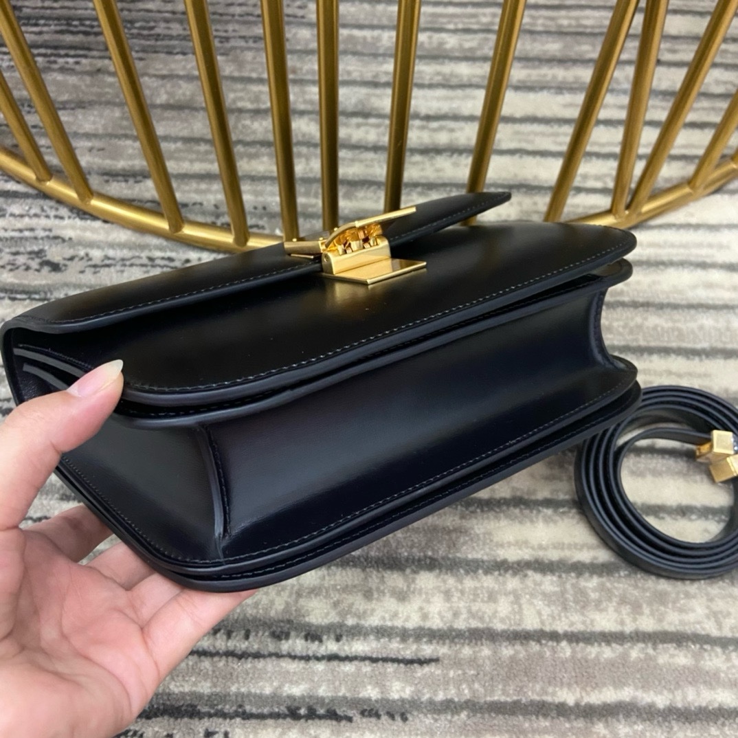 Celine Classic Bag - Image 4