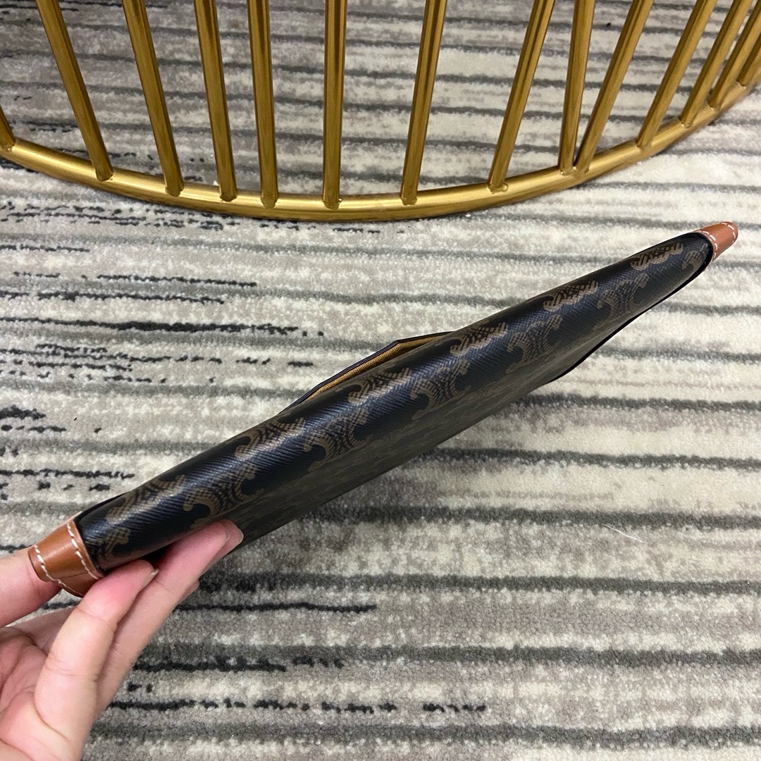 Celine Clutch - Image 5