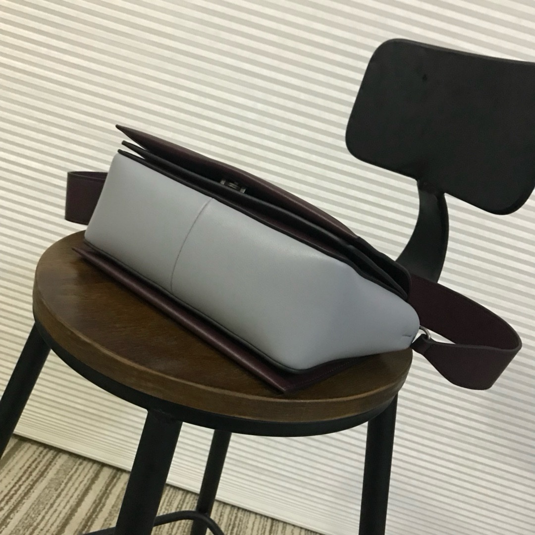 Celine Frame - Image 6