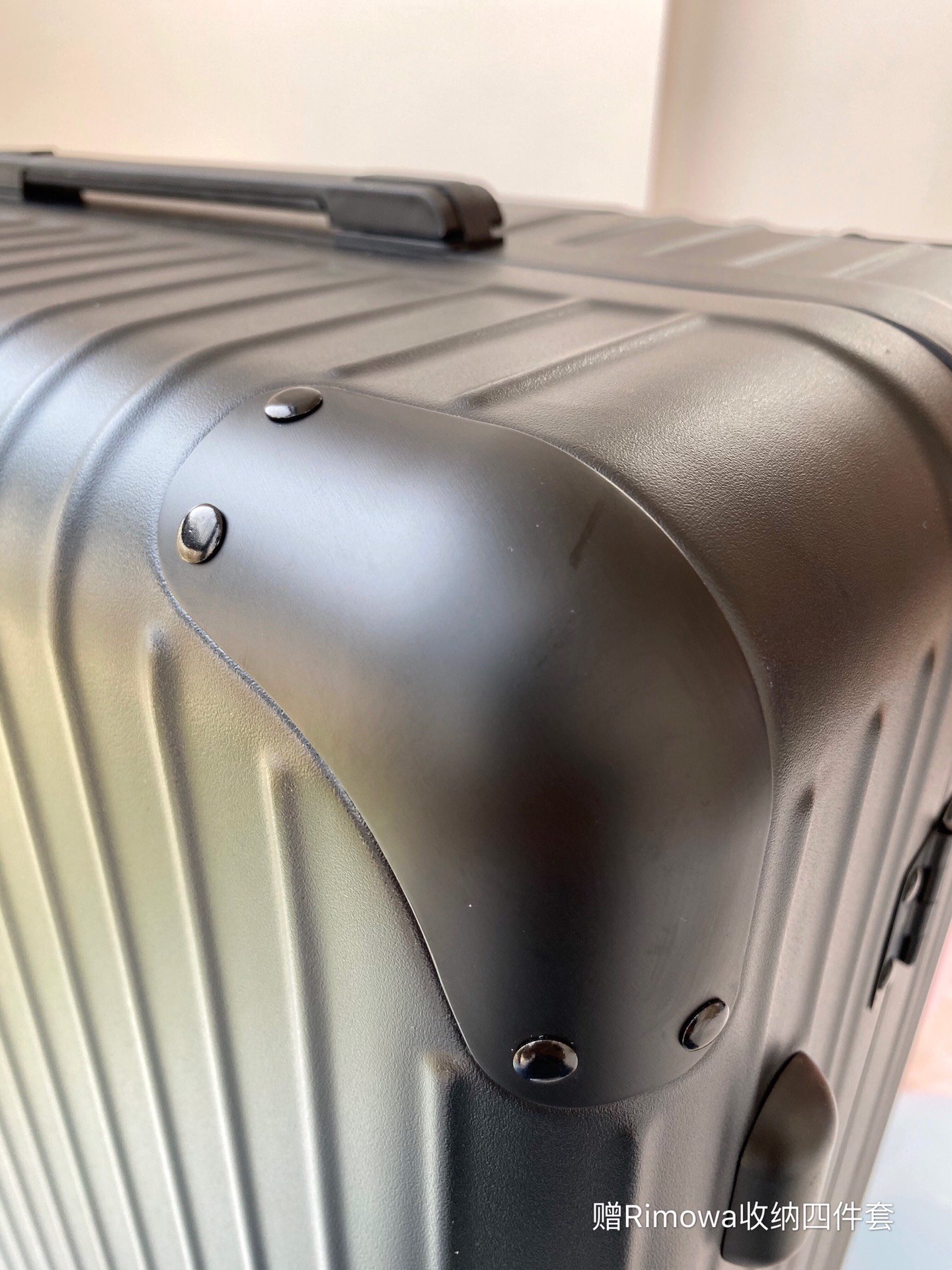 Rimowa Luggage Essential Limbo - Image 9