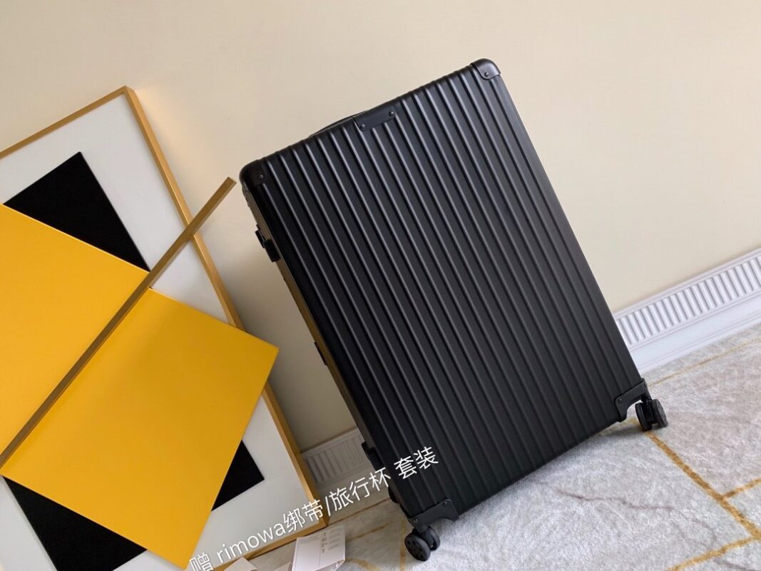 Rimowa Cabin Classic