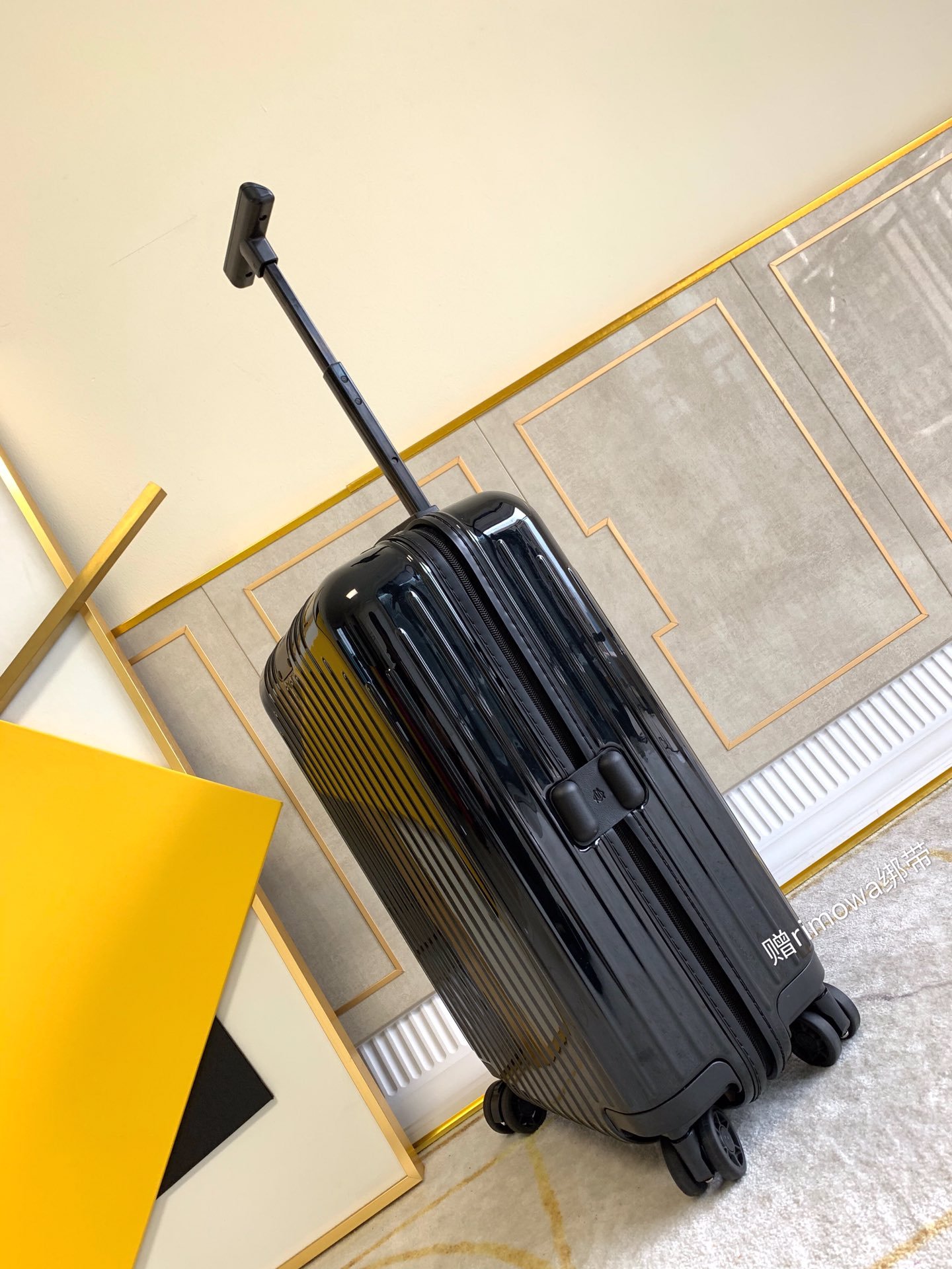 Rimowa Essential Lite - Image 5