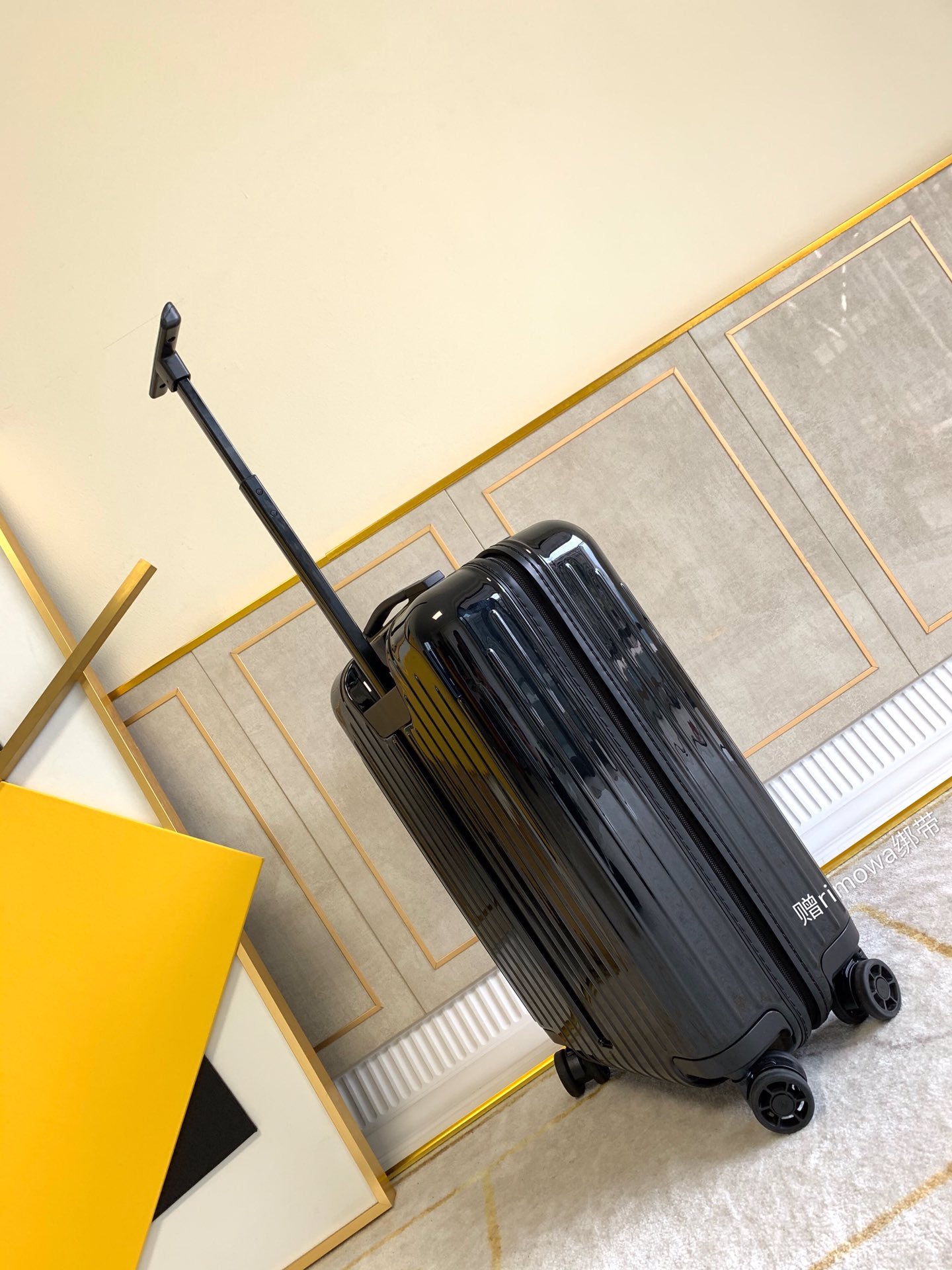 Rimowa Essential Lite - Image 7