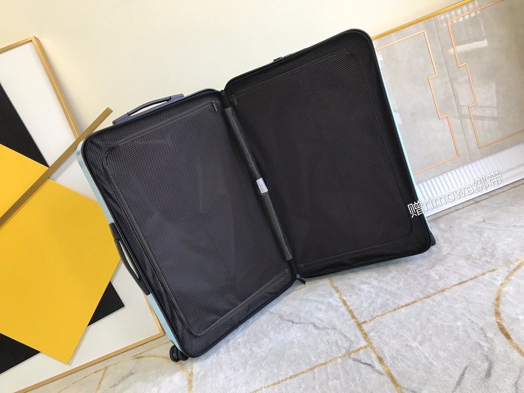 Rimowa Essential Lite - Image 5