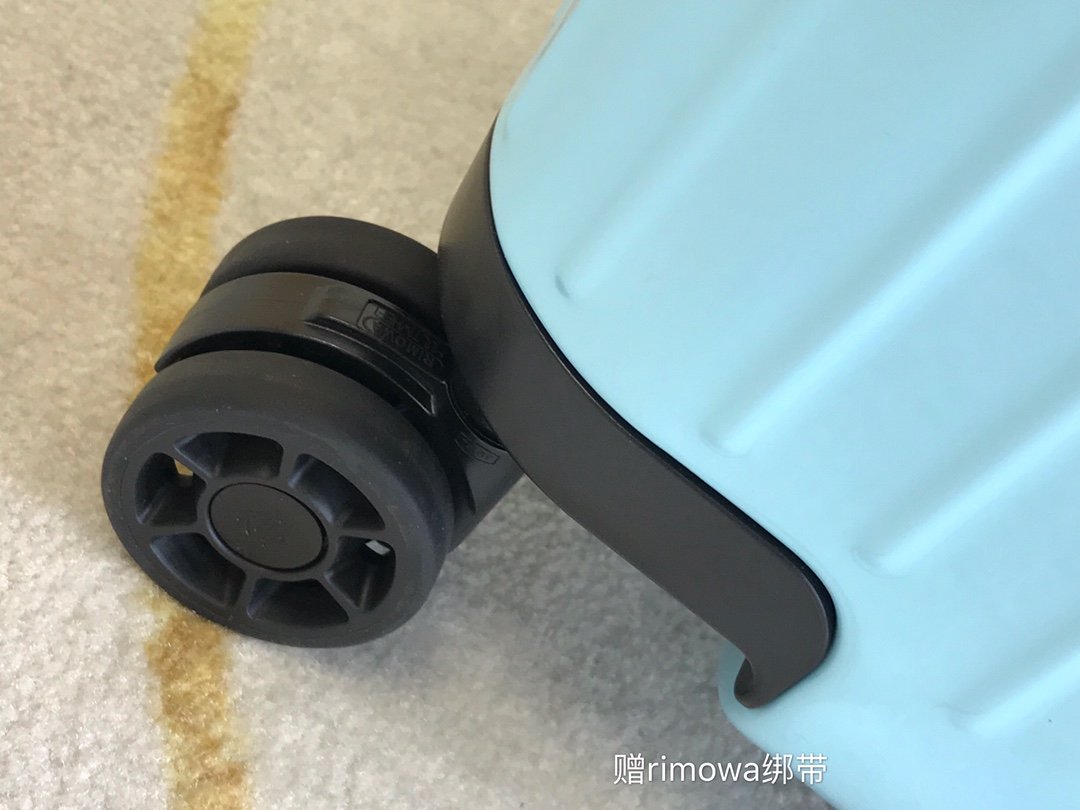 Rimowa Essential Lite - Image 3