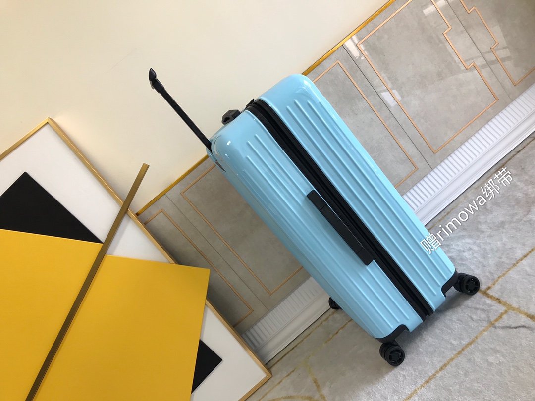 Rimowa Essential Lite - Image 6