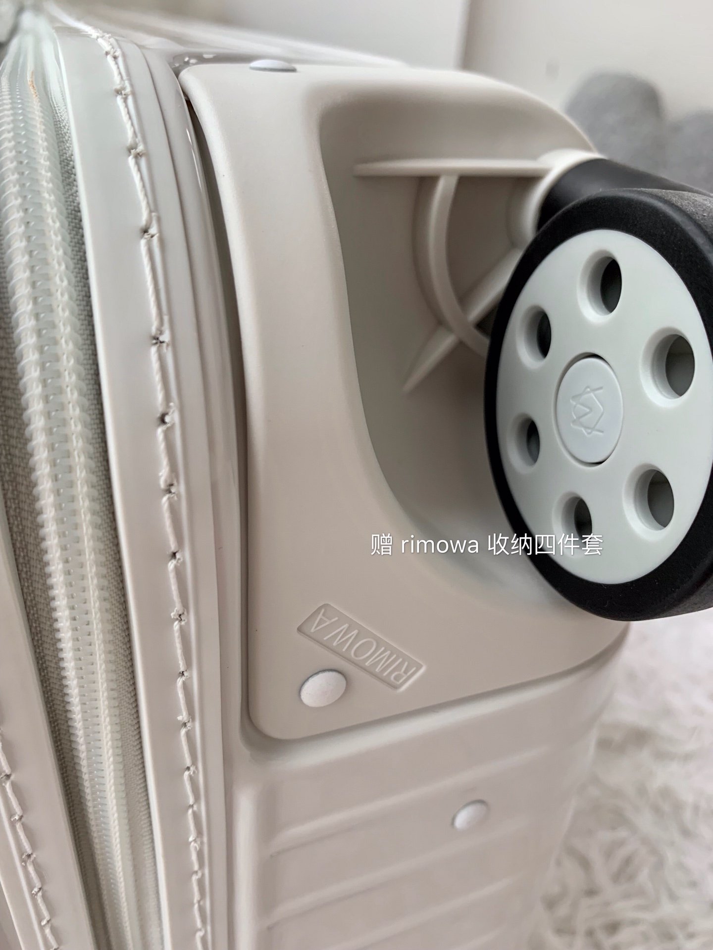 Rimowa Essential Trunk Plus - Image 6