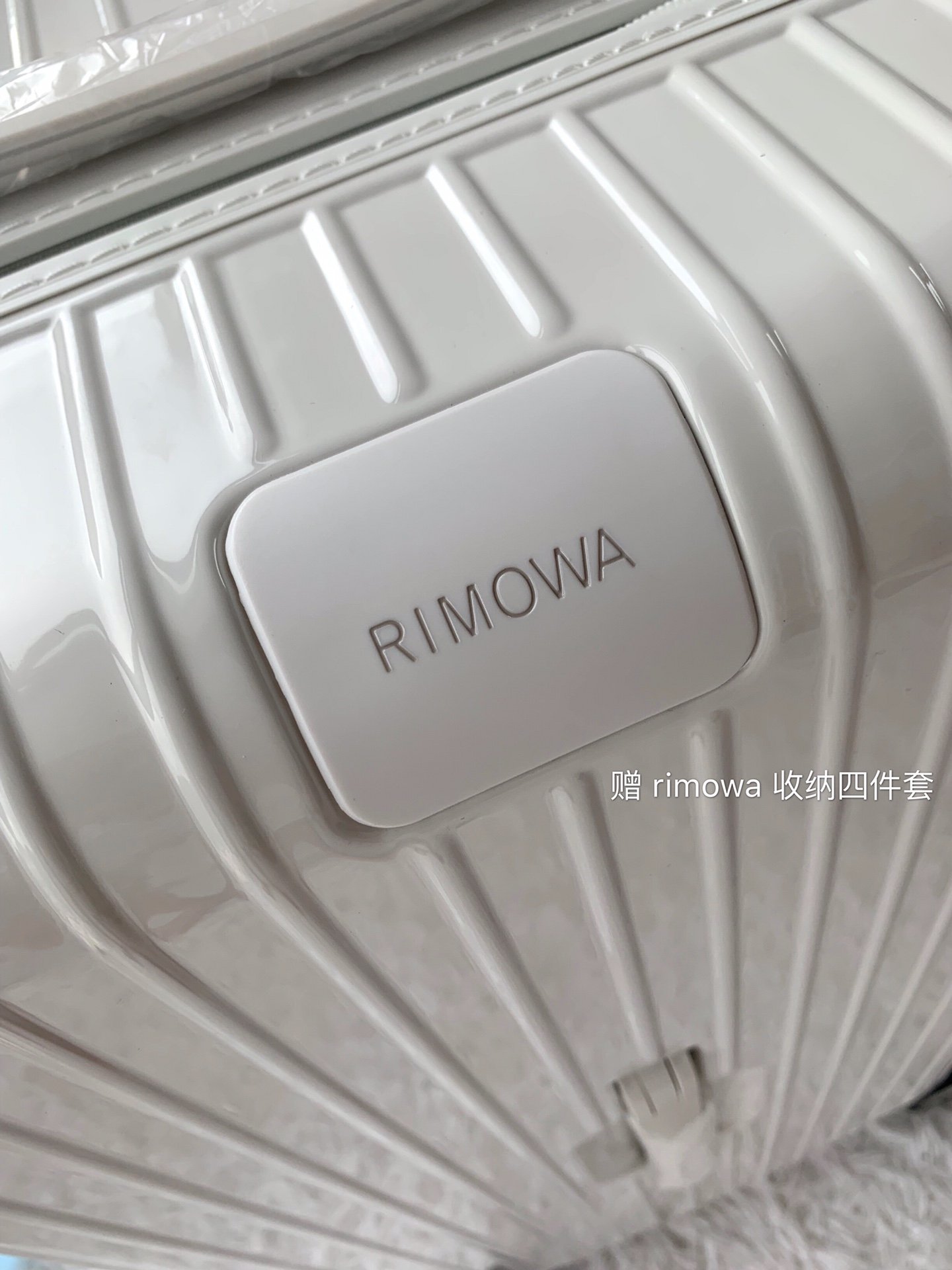 Rimowa Essential Trunk Plus - Image 3