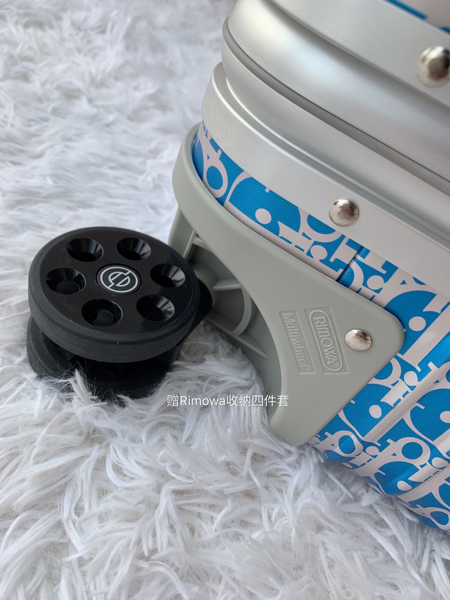 Dior & Rimowa Trunk Suitcase - Image 6