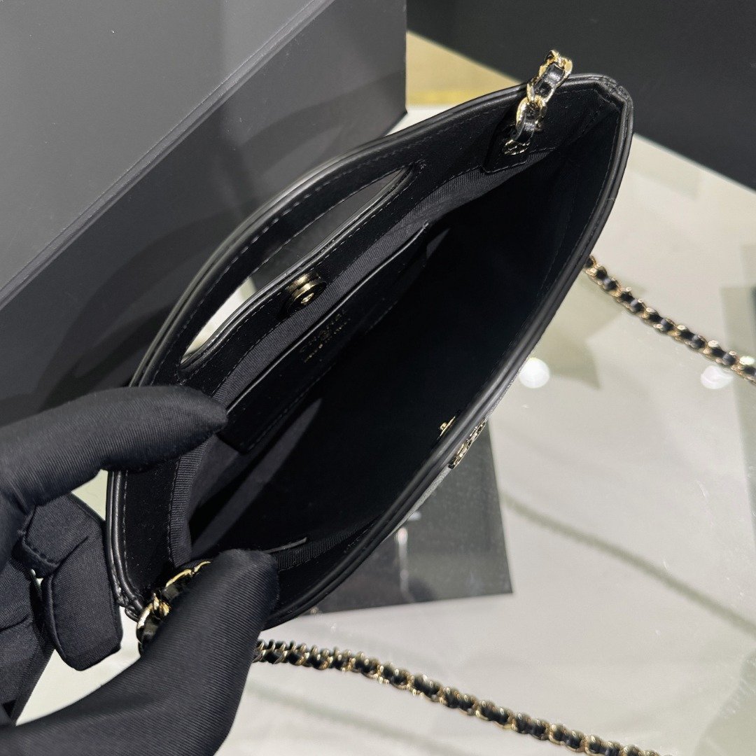 Chanel 31 Nano Bag - Image 6