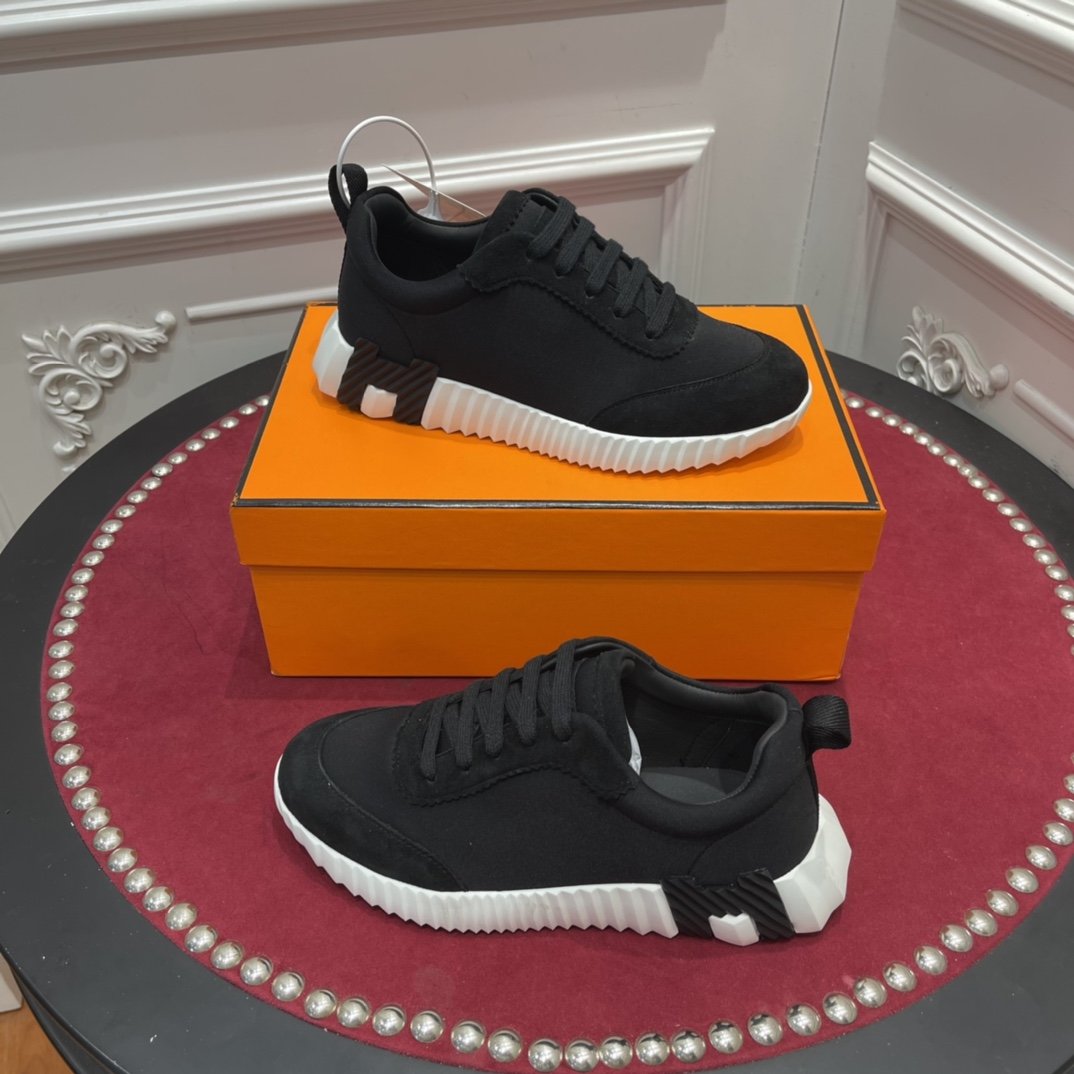 1000018453.jpg Hermès Sneakers - Image 1
