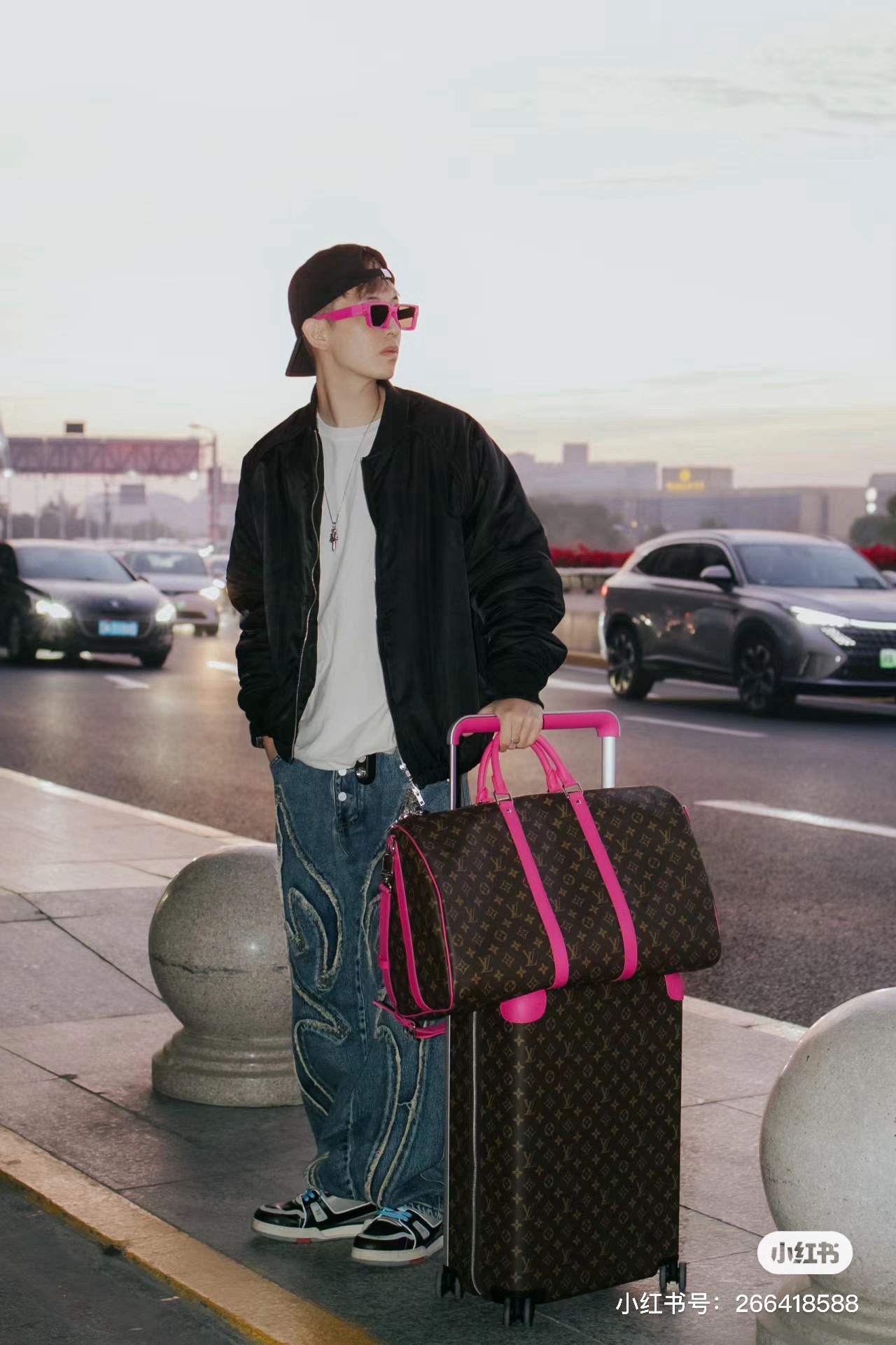 LV Horizon Unisex Travel Bag