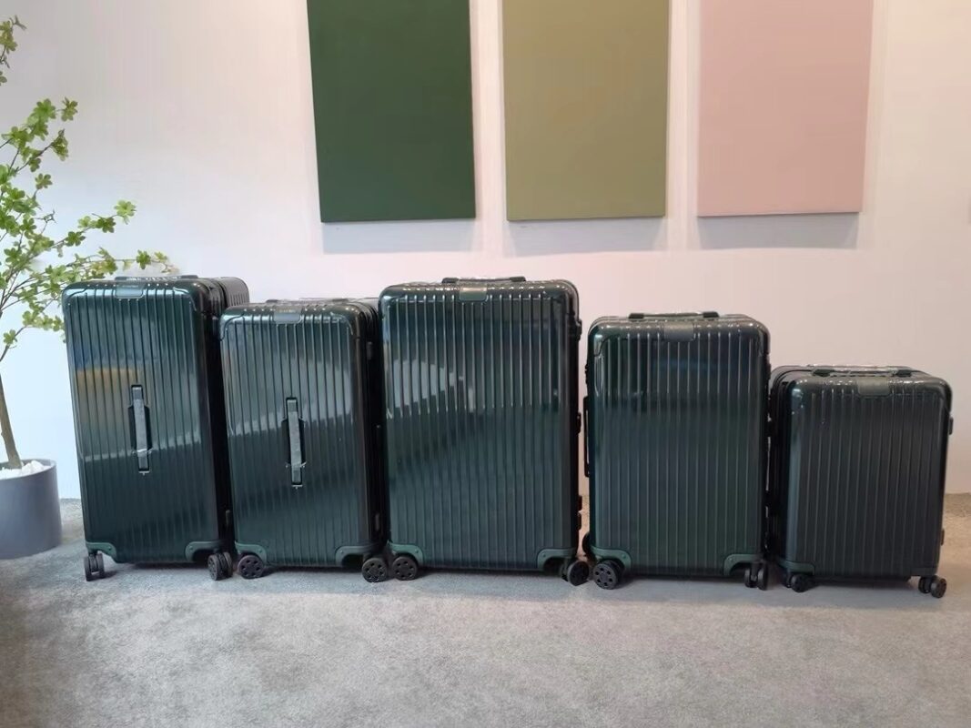 Rimowa Essential Check-In