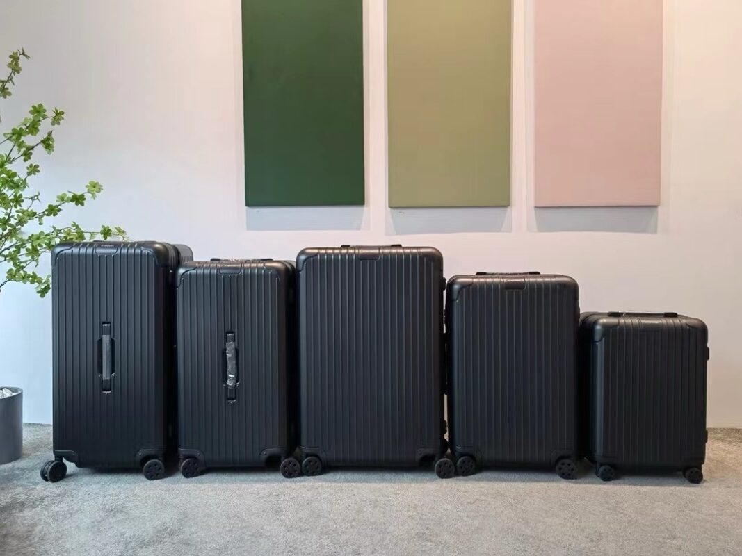 Rimowa Essential Check-In