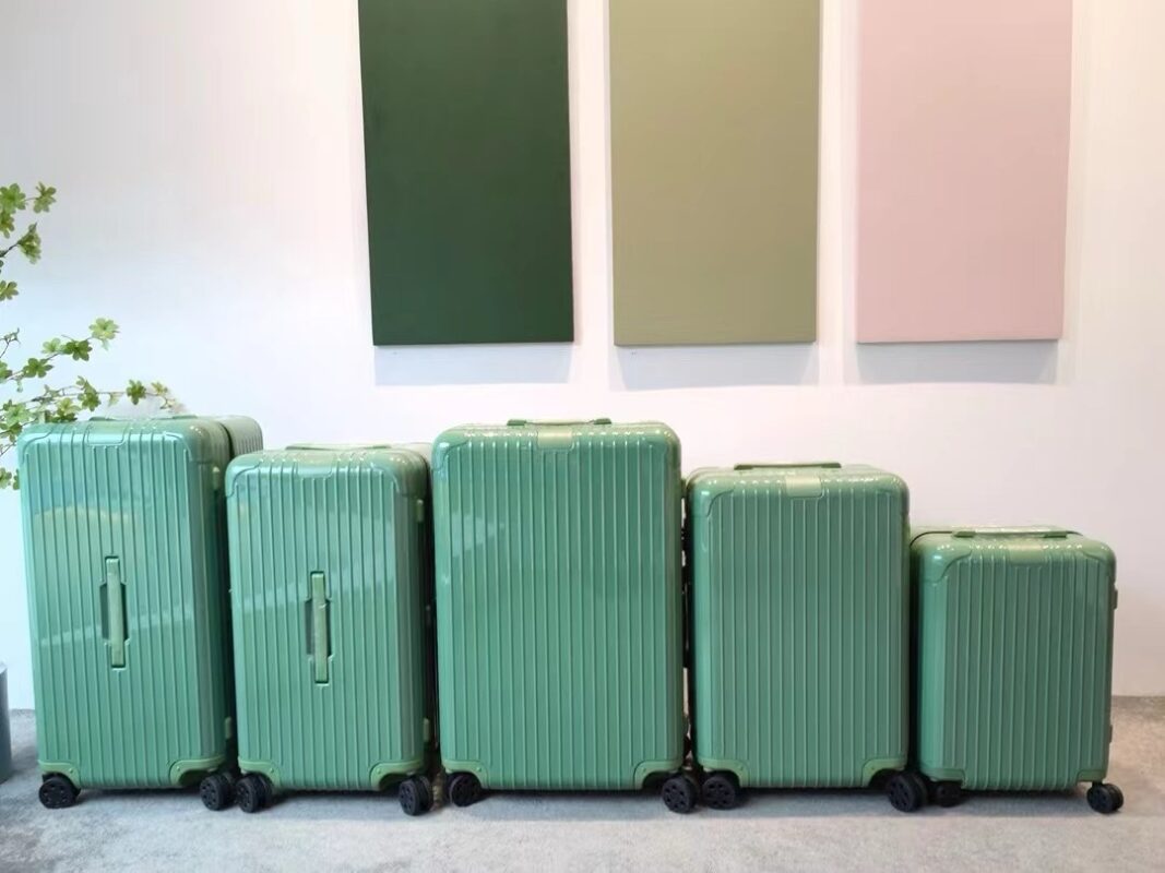 Rimowa Essential Check-In