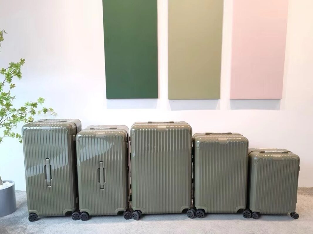 Rimowa Essential Check-In