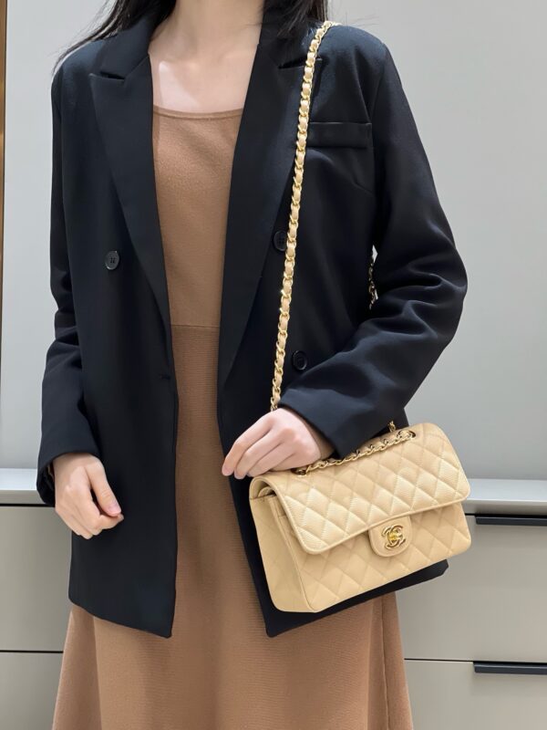 Chanel CF Small 23cm Caviar