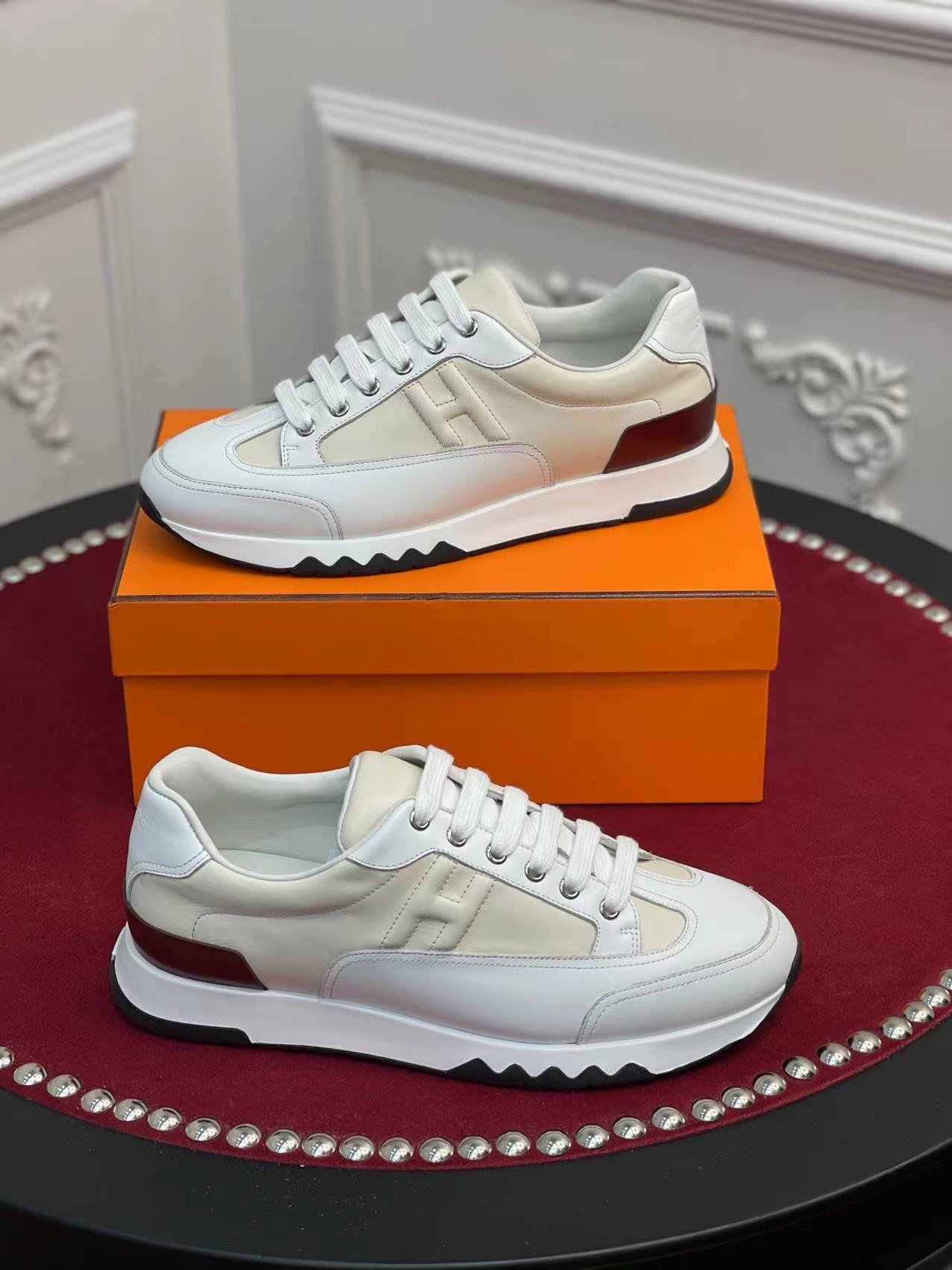 1000020763.jpg Hermès Sneakers - Image 1