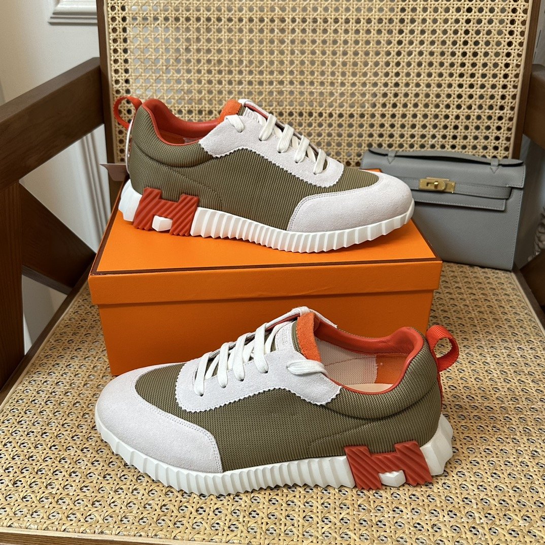 1000021463.jpg Hermès Sneakers - Image 1