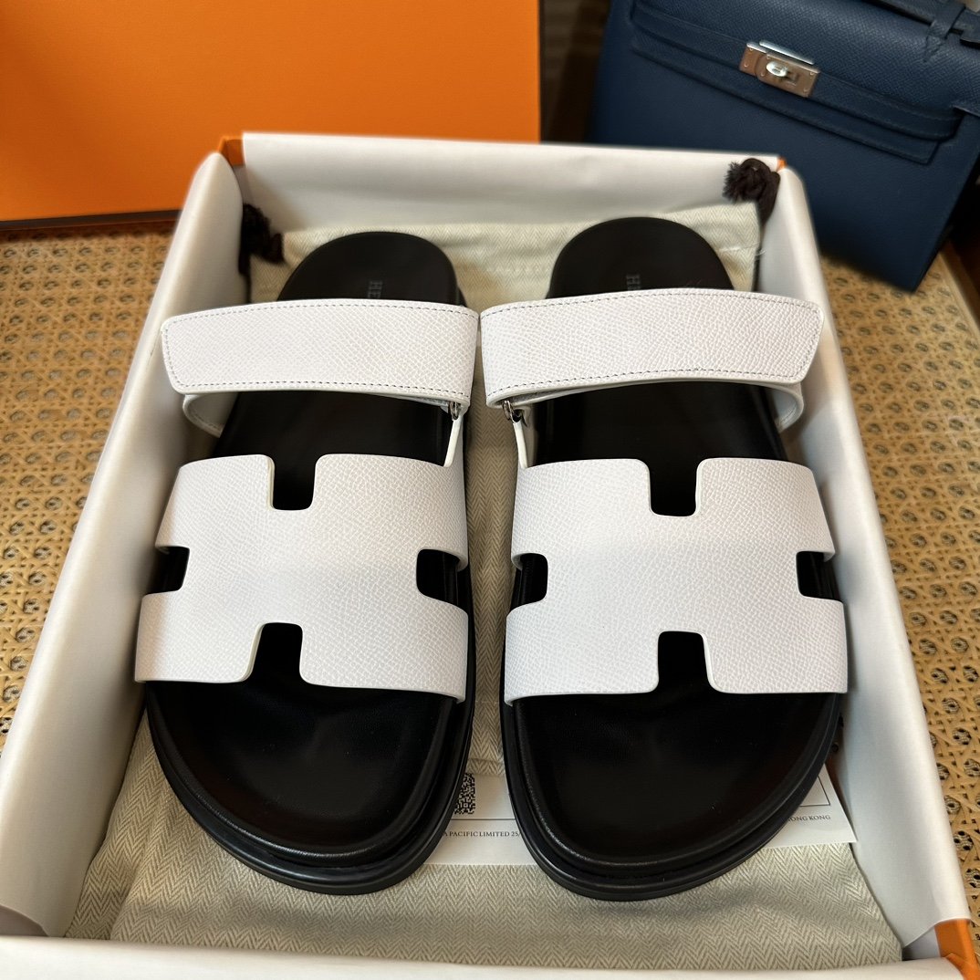 1000022406.jpg Hermès Chypre Sandals - Image 1