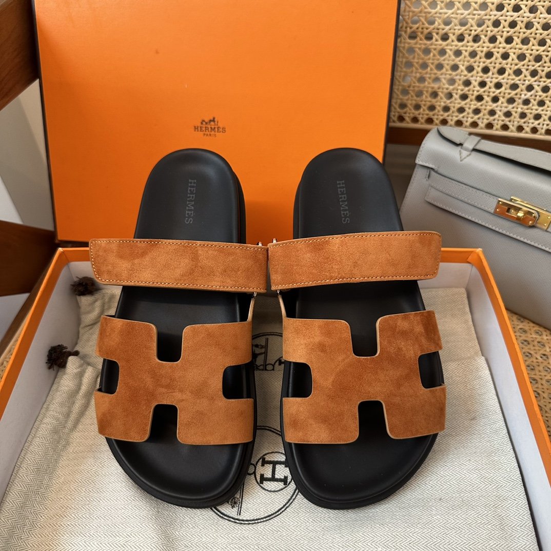 1000022540.jpg Hermès Chypre Sandals - Image 1