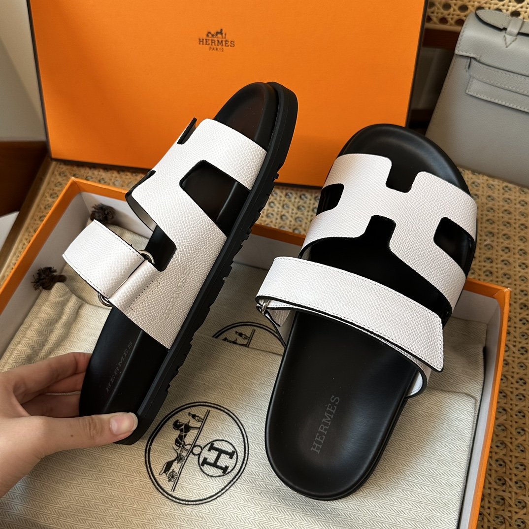 Hermès Chypre Sandals - Image 5