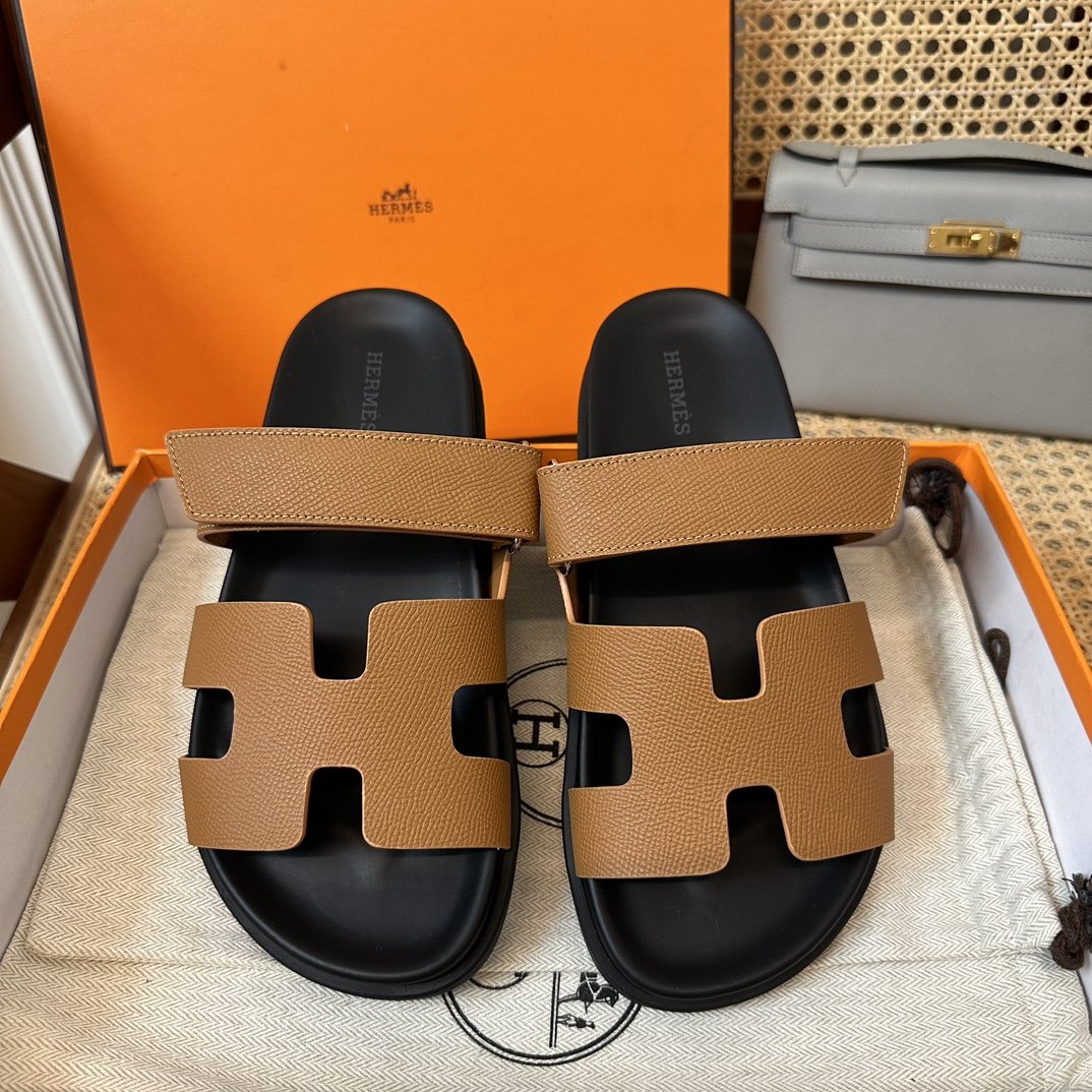 1000022574.jpg Hermès Chypre Sandals - Image 1
