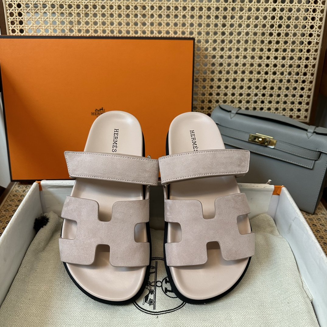 1000022720.jpg Hermès Chypre Sandals - Image 1