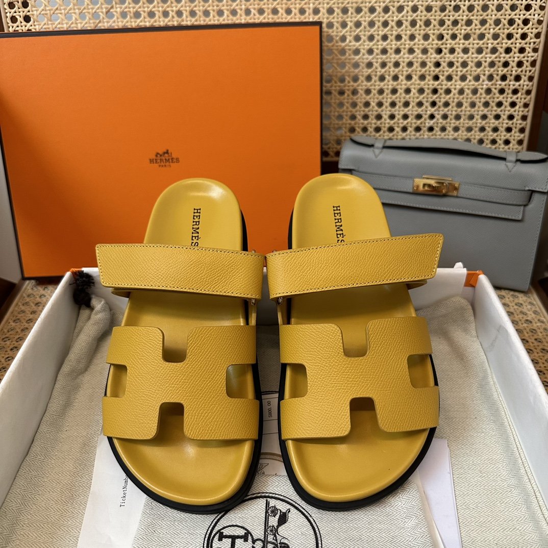 1000023428.jpg Hermès Chypre Sandals - Image 1