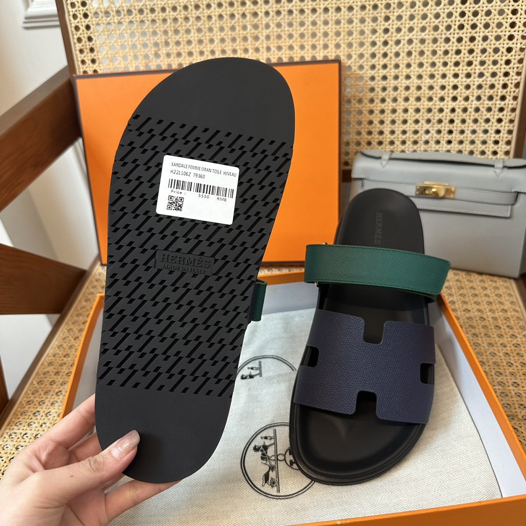 Hermès Chypre Sandals - Image 3