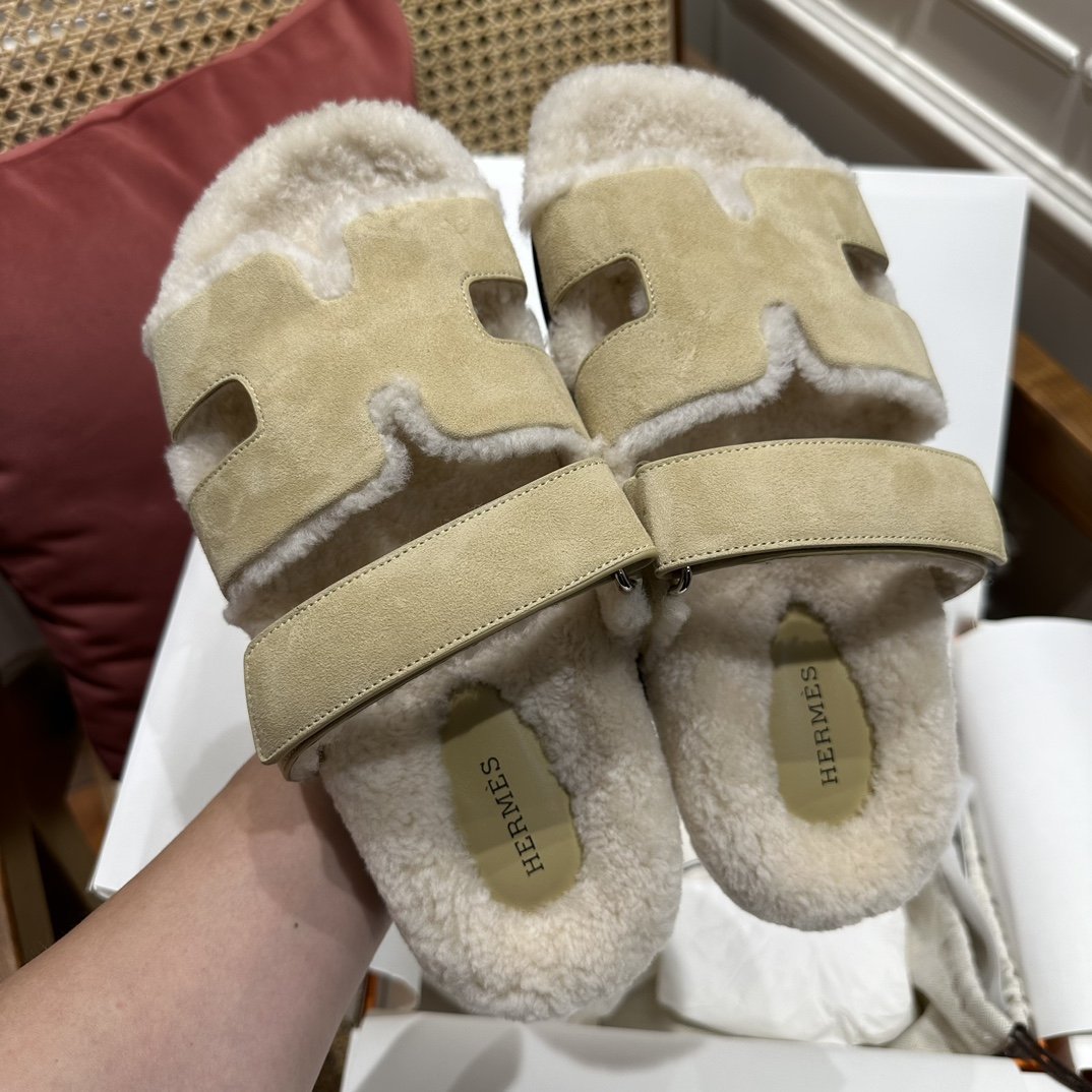 Hermès Chypre Sandals - Image 8