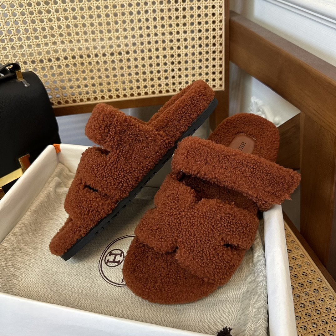 Hermès Chypre Sandals - Image 5