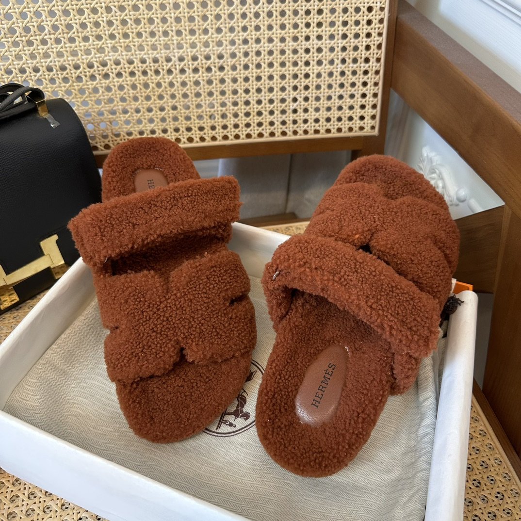 Hermès Chypre Sandals - Image 8