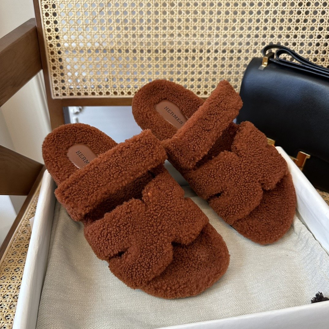 Hermès Chypre Sandals - Image 2