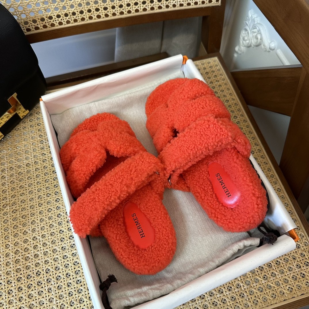 Hermès Chypre Sandals - Image 5