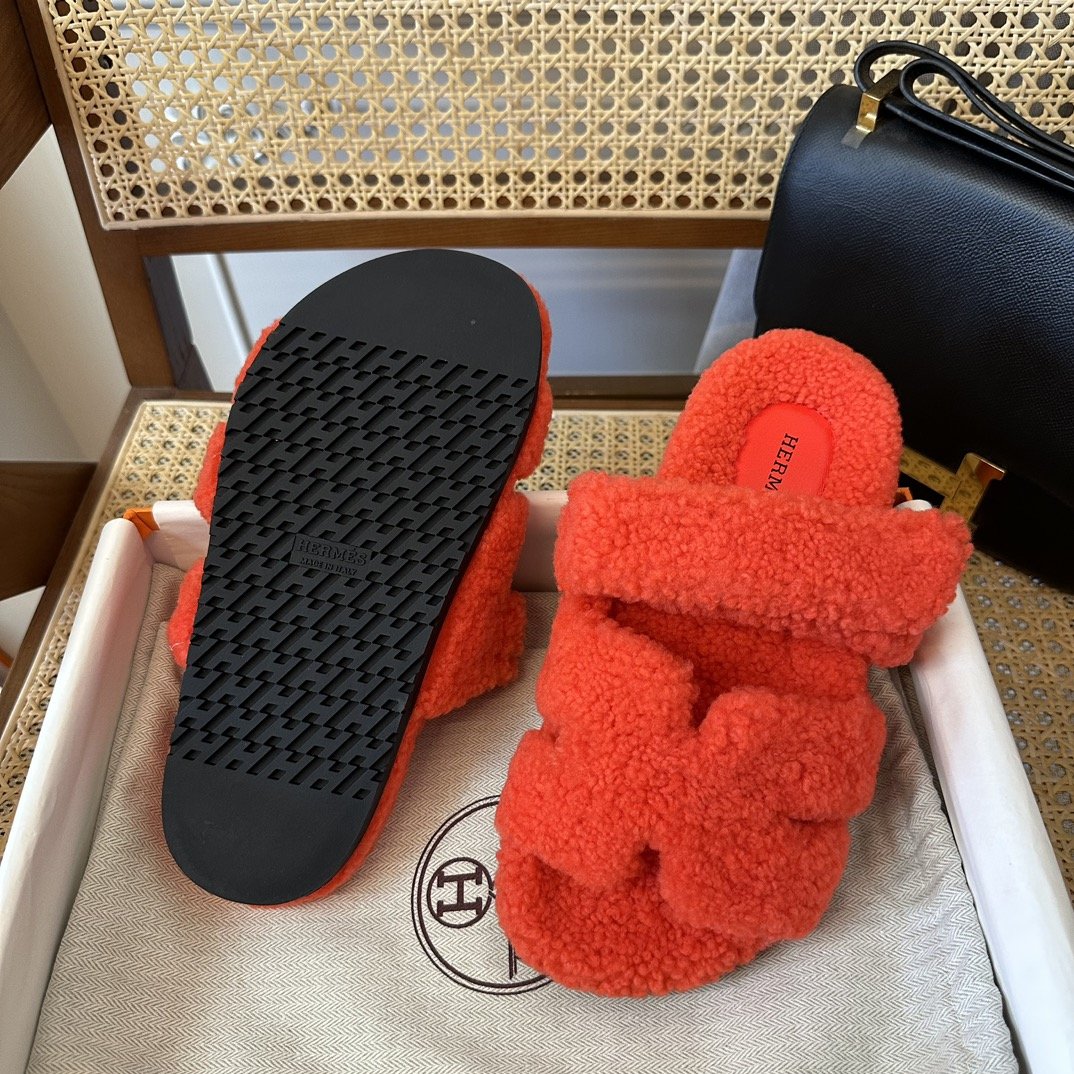 Hermès Chypre Sandals - Image 4